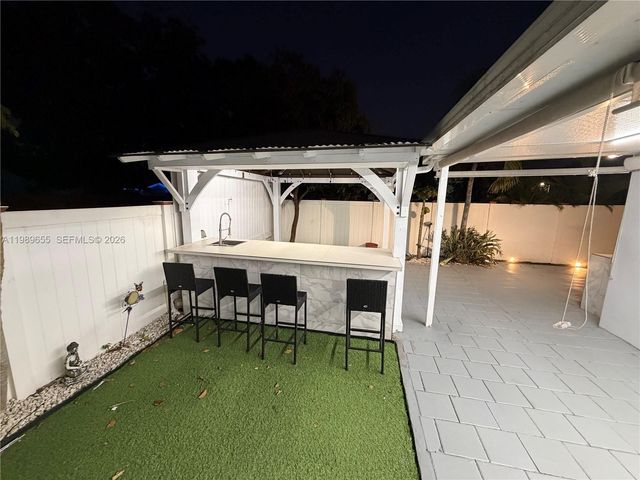 5211 NW 196th Ter, Miami Gardens, FL 33055