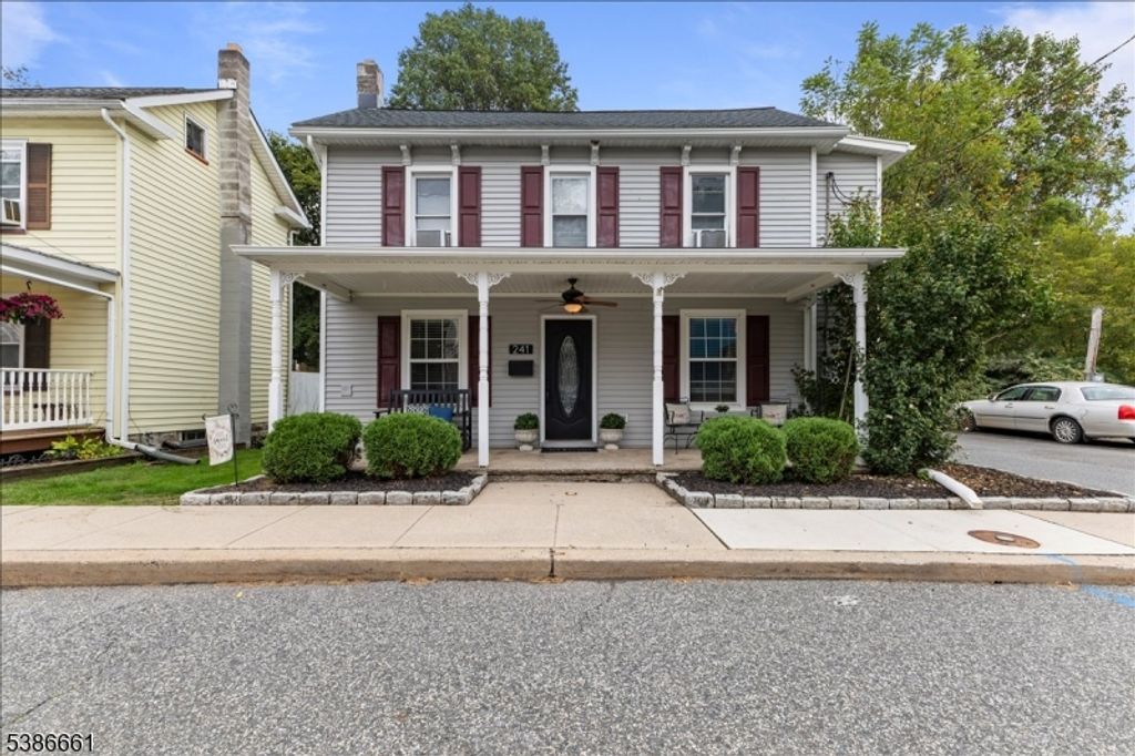 241 Depue St, Belvidere Twp., NJ 07823