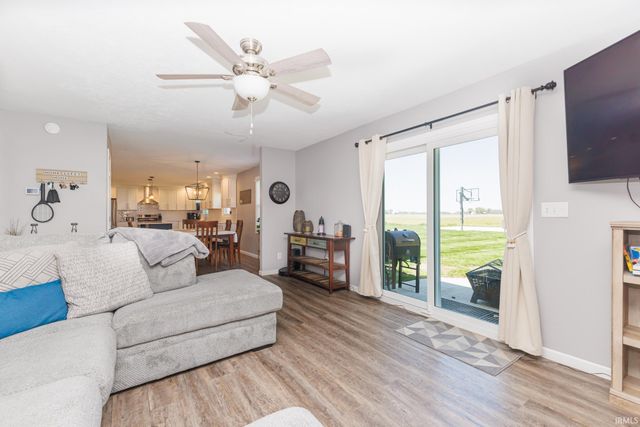 2200 W Pineview Drive, Muncie, IN 47303
