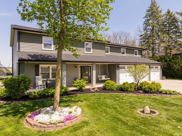 2200 W Pineview Drive, Muncie, IN 47303