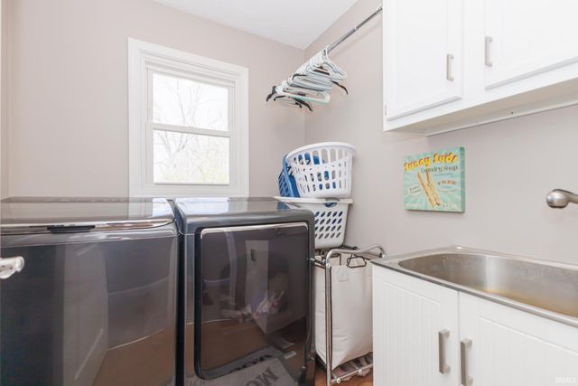 2200 W Pineview Drive, Muncie, IN 47303