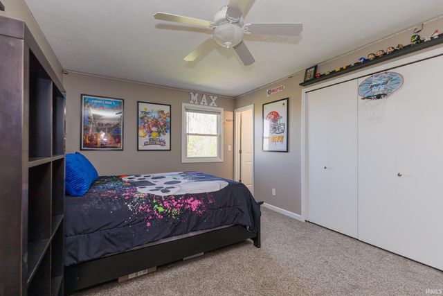 2200 W Pineview Drive, Muncie, IN 47303