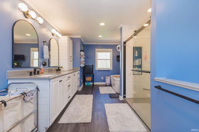 2200 W Pineview Drive, Muncie, IN 47303