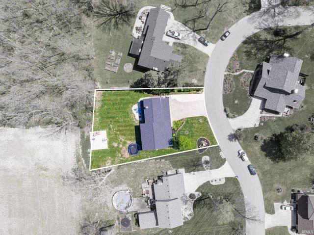 2200 W Pineview Drive, Muncie, IN 47303
