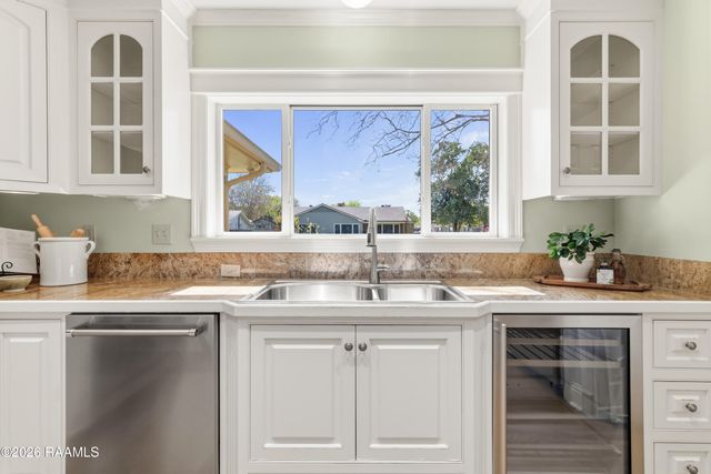 601 Napoleon Avenue, New Iberia, LA 70563