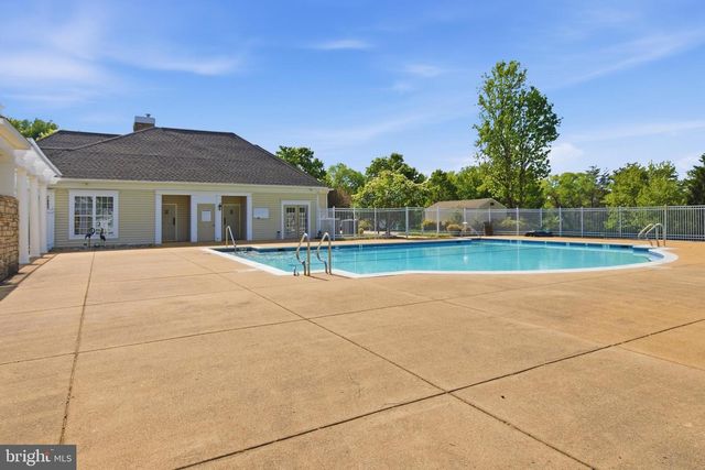 1842 FAVERSHAM WAY, Woodbridge, VA 22192