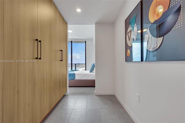 121 NE 5th St 2013, Miami, FL 33132
