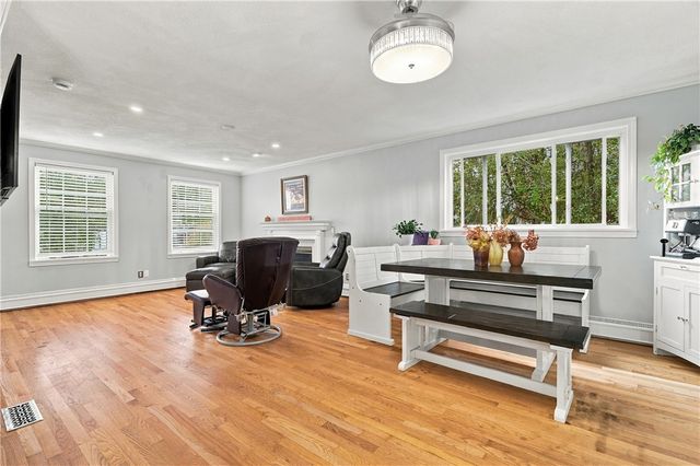 18 Pineridge Drive, Smithfield, RI 02917