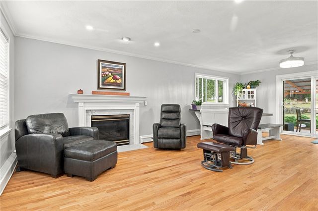 18 Pineridge Drive, Smithfield, RI 02917