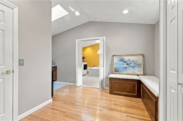 18 Pineridge Drive, Smithfield, RI 02917