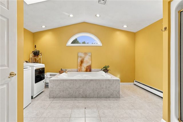 18 Pineridge Drive, Smithfield, RI 02917