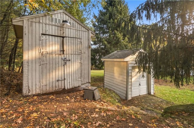 18 Pineridge Drive, Smithfield, RI 02917