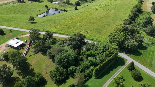 384 Underwood Rd, Lafayette, TN 37083