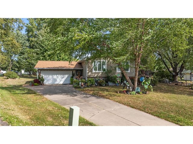 110 Pine Circle, Somerset, WI 54025