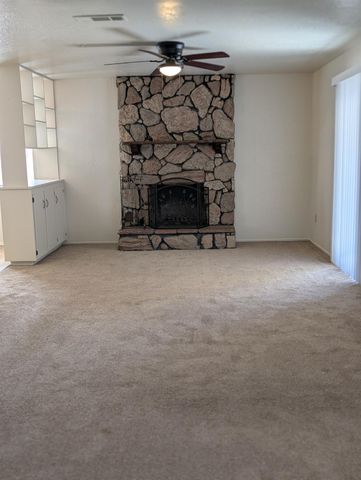 1049 Ruby Pl, Manteca, CA 95336