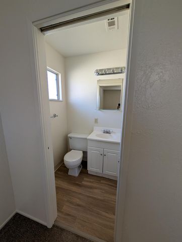 1049 Ruby Pl, Manteca, CA 95336