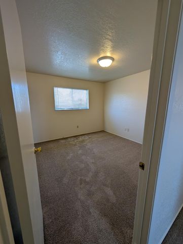 1049 Ruby Pl, Manteca, CA 95336