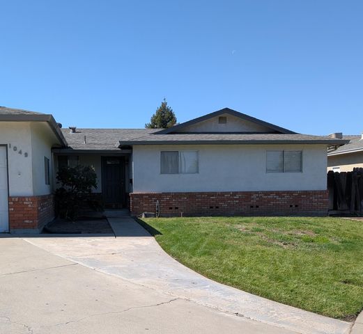 1049 Ruby Pl, Manteca, CA 95336