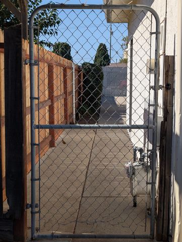 1049 Ruby Pl, Manteca, CA 95336