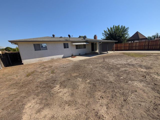 1049 Ruby Pl, Manteca, CA 95336