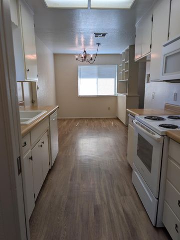 1049 Ruby Pl, Manteca, CA 95336
