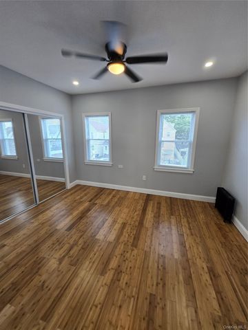 194-44 112th Road, Saint Albans, NY 11412