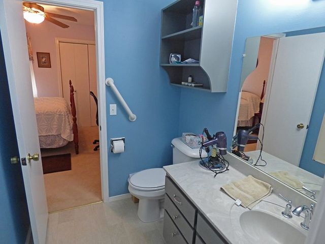 28 Spring River Lane, Cherokee Village, AR 72529