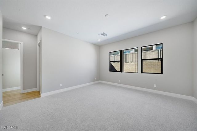 489 Carter House Way, Las Vegas, NV 89138