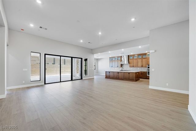 489 Carter House Way, Las Vegas, NV 89138