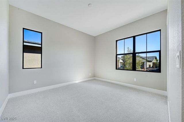 489 Carter House Way, Las Vegas, NV 89138