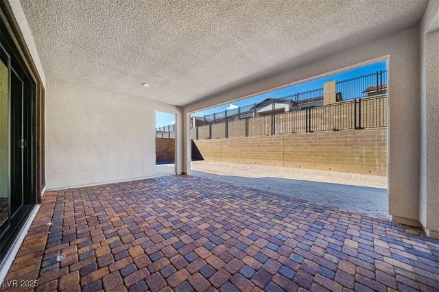 489 Carter House Way, Las Vegas, NV 89138