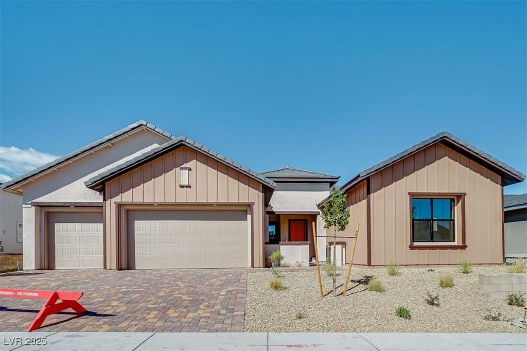 489 Carter House Way, Las Vegas, NV 89138