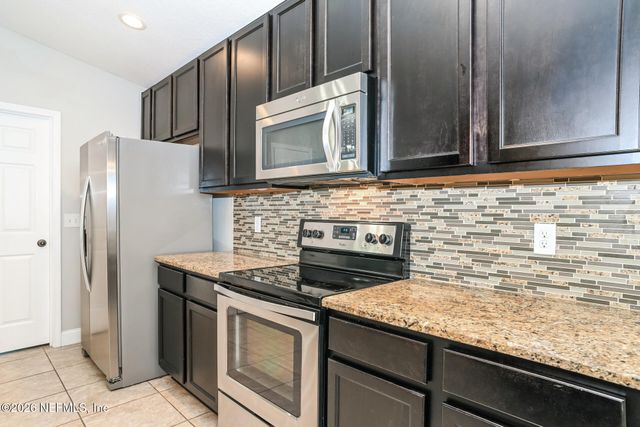 2635 ROYAL POINTE Drive, Green Cove Springs, FL 32043
