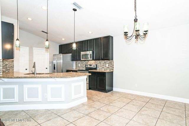 2635 ROYAL POINTE Drive, Green Cove Springs, FL 32043
