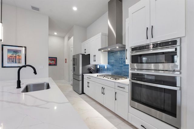 7885 Ironwood Way, Parkland, FL 33067