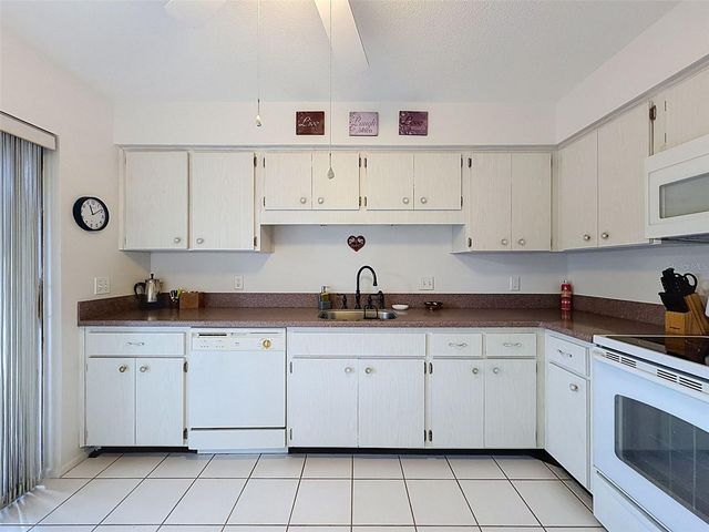 12809 WEDGEWOOD WAY A, Hudson, FL 34667