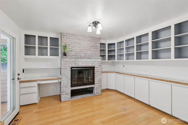 32229 2nd Avenue SW, Federal Way, WA 98023