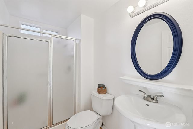 32229 2nd Avenue SW, Federal Way, WA 98023