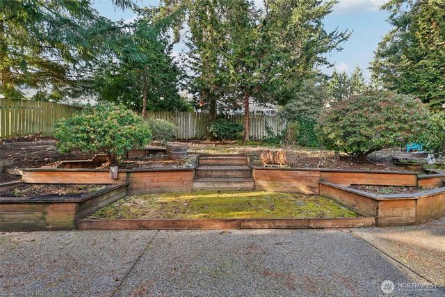 32229 2nd Avenue SW, Federal Way, WA 98023