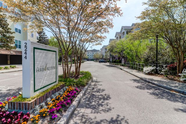 2244 Ashley Crossing Drive 615, Charleston, SC 29414