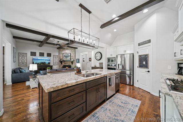 6671 E 125th Street S, Bixby, OK 74008
