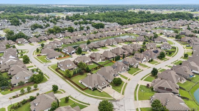 6671 E 125th Street S, Bixby, OK 74008
