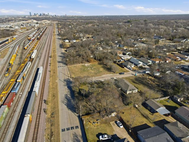 8240 Carbondale Street, Dallas, TX 75216