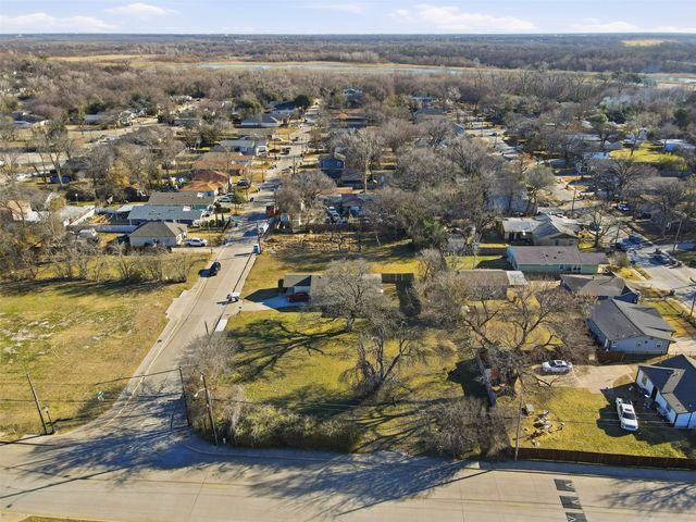 8240 Carbondale Street, Dallas, TX 75216