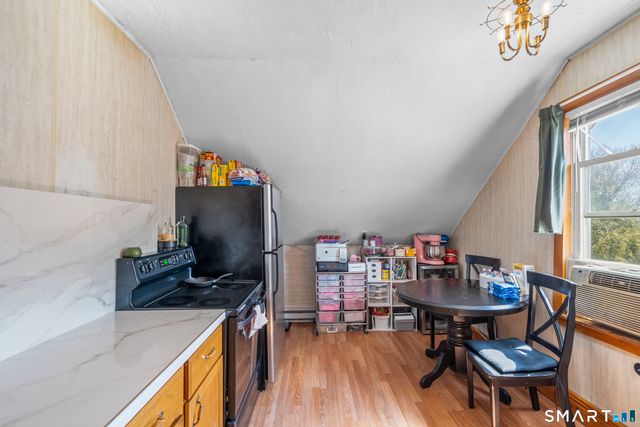 15 Jubilee Street, New Britain, CT 06051