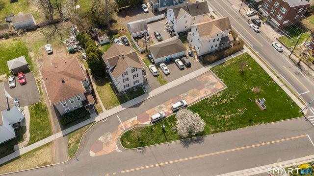 15 Jubilee Street, New Britain, CT 06051
