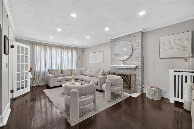 83 Myrtle Avenue, Cranston, RI 02910
