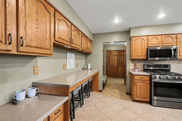 2828 W F Avenue, Kalamazoo, MI 49009