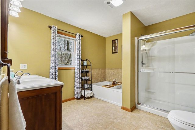 2828 W F Avenue, Kalamazoo, MI 49009