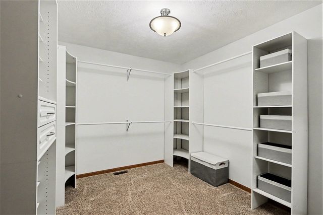 2828 W F Avenue, Kalamazoo, MI 49009